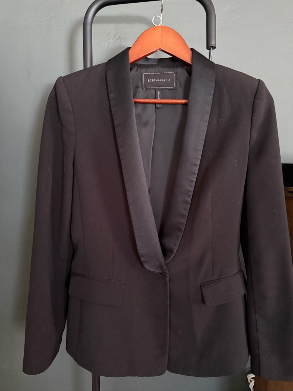 BCBGMaxAzria Black Satin Shawl-Lapel Blazer Size Small